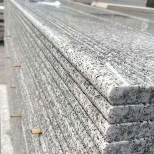 阜阳芝麻白楼梯踏步 花岗岩楼梯板材