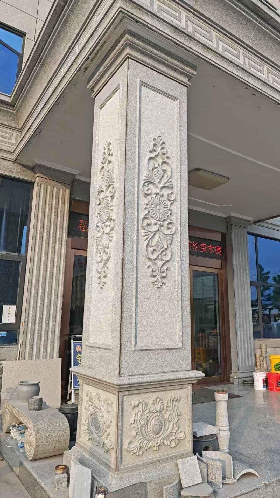 阜阳芝麻白别墅雕刻柱子  黄金麻