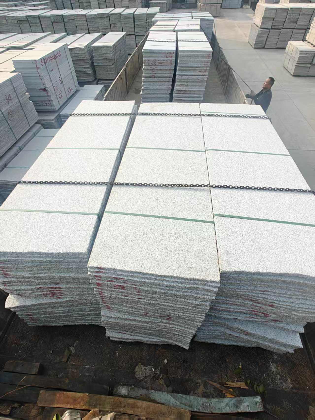 阜阳芝麻白毛板，石材毛板