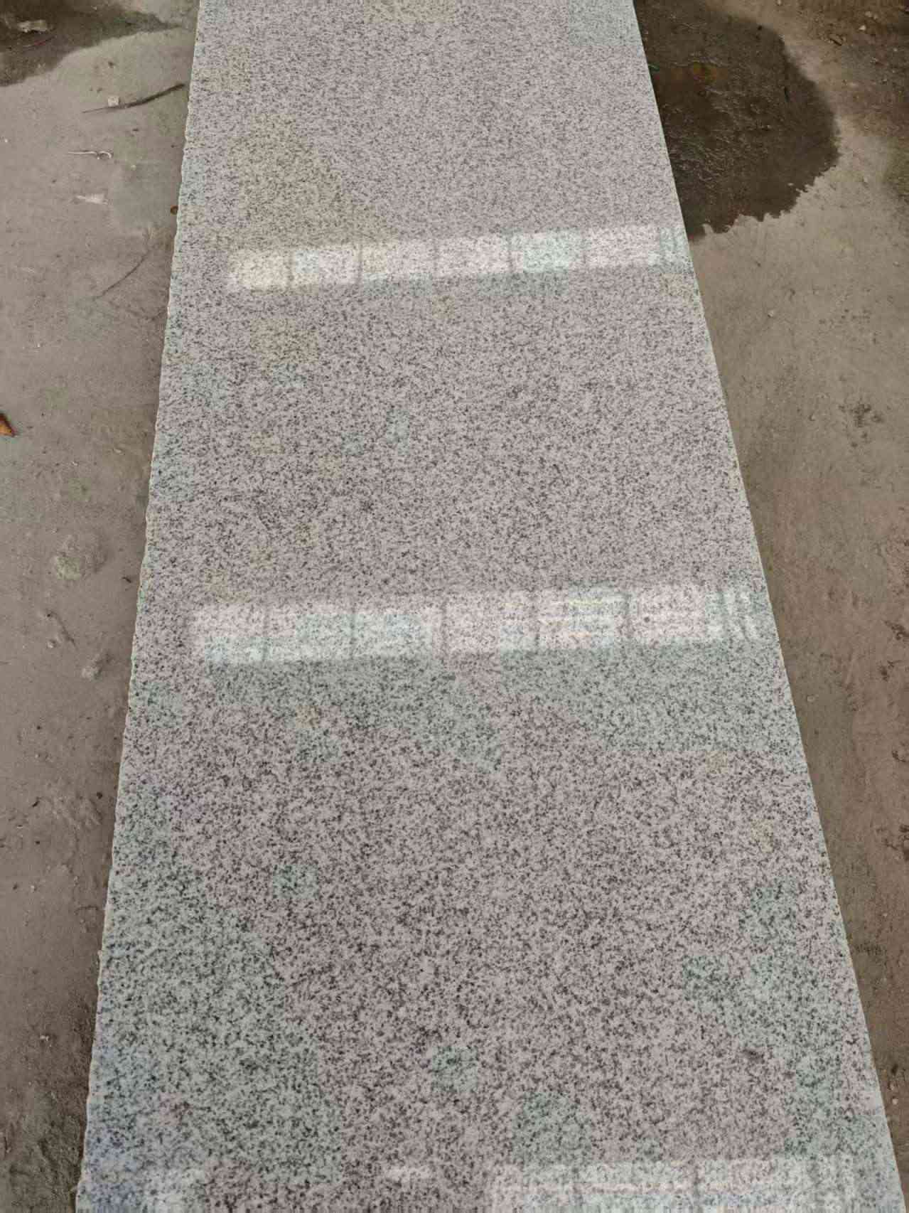 阜阳芝麻白光面毛板